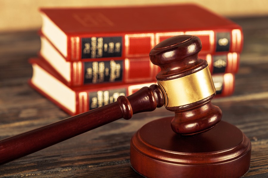 上海起诉离婚律师视角：出轨被起诉离婚，法院判决的多面考量