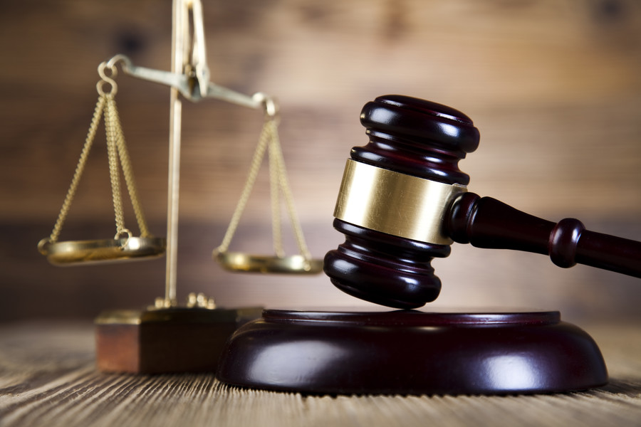 上海起诉离婚律师视角：出轨被起诉离婚，法院判决的多面考量