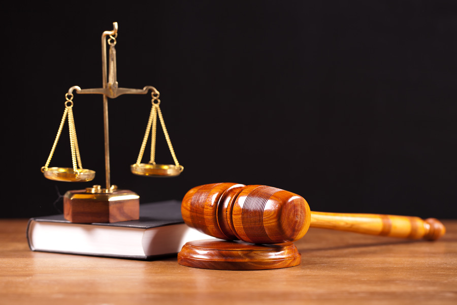 上海离婚起诉律师视角：法院对起诉离婚判决的多维考量