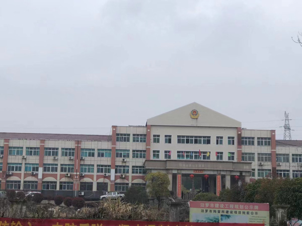 离婚时可以要求对方净身出户吗？上海离婚知名律师为您讲解